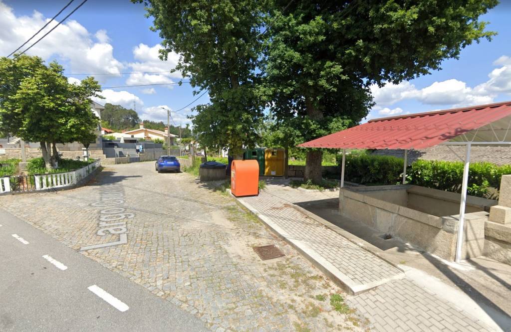 Oleoes-Guilhufe-Urro-Largo-Cruzeiro-Rua-Vila-1024x666