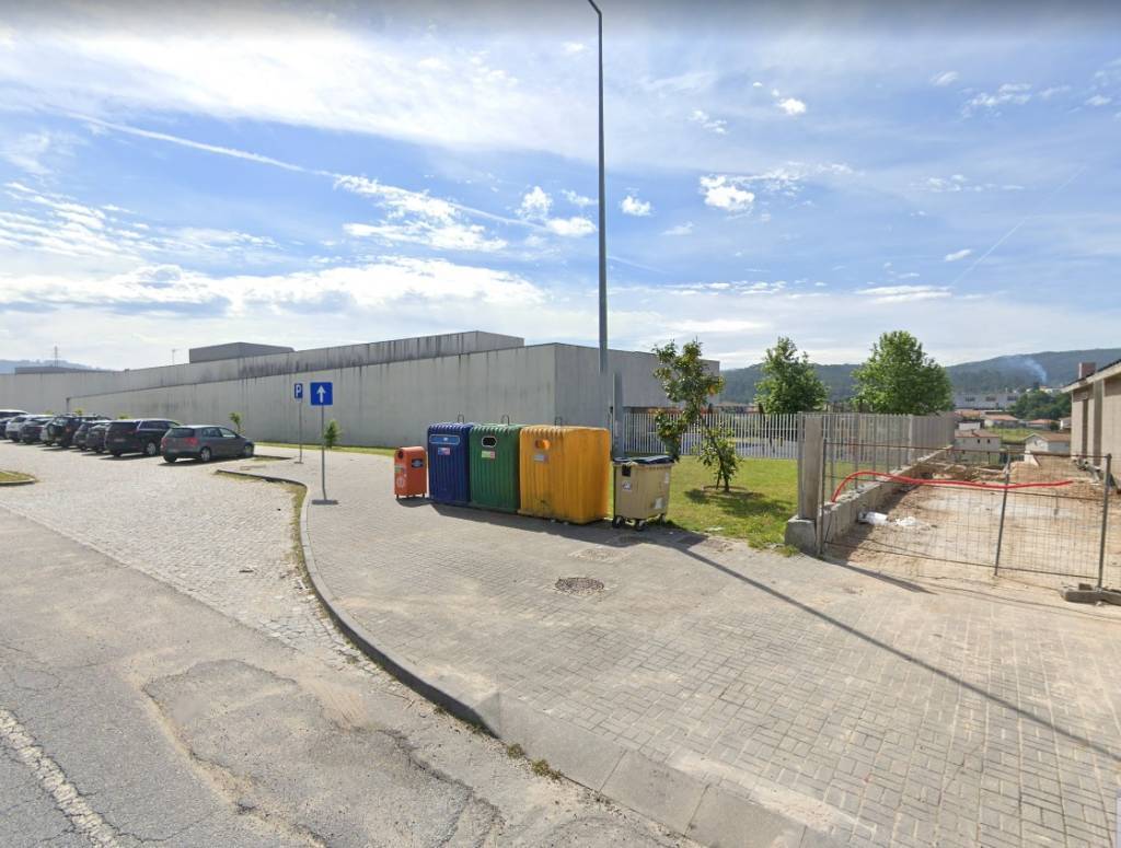 Oleoes-Irivo-Centro-Escolar-Irivo-1024x775