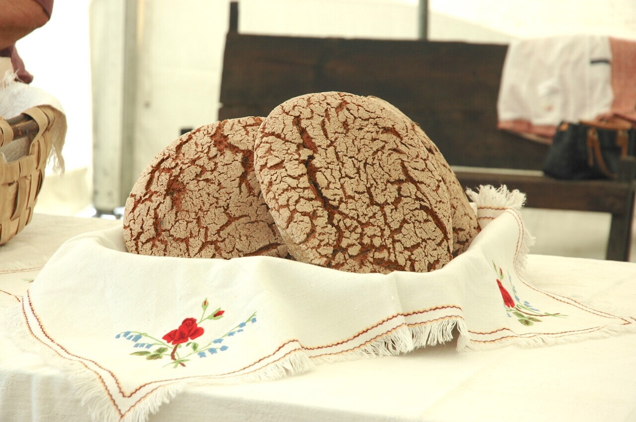 gastronomia-penafiel-gastronomia-penafiel-SMartinho_Broa (1)