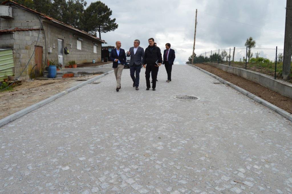 presidente-da-camara-de-penafiel-visita-obras-na-freguesia-de-croca-5