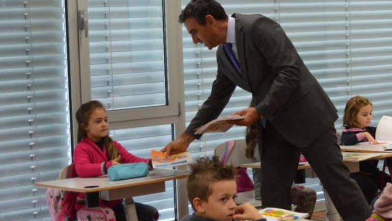 Câmara de Penafiel oferece livros escolares aos agrupamentos de escola