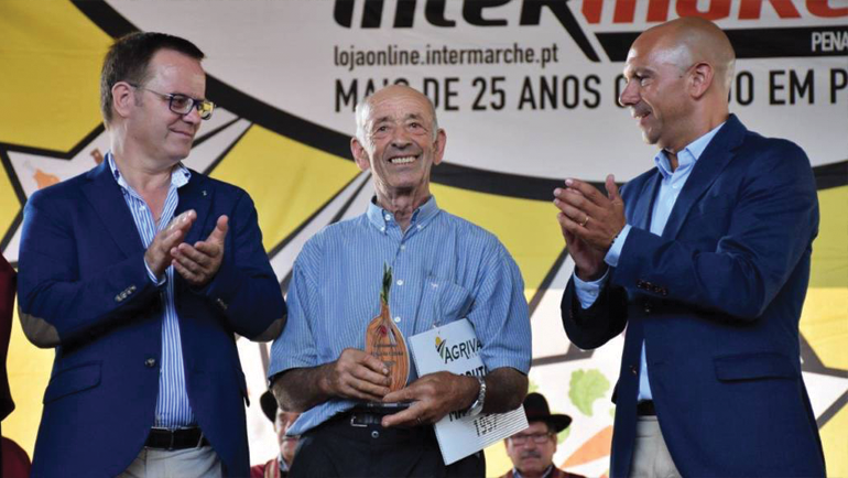 Agrival Premiou o Mais Antigo Expositor do Concurso de Cebolas no Dia de São Bartolomeu