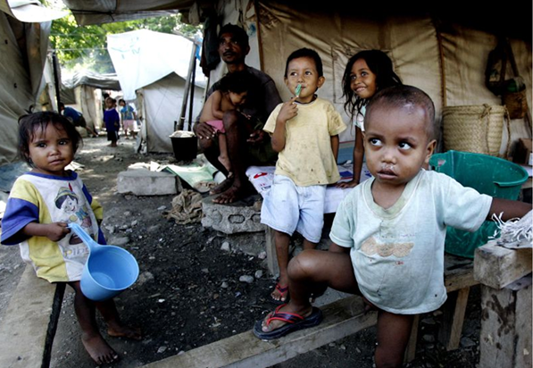 Exposicao-Biblioteca-agosto2018-Rostos-Timor